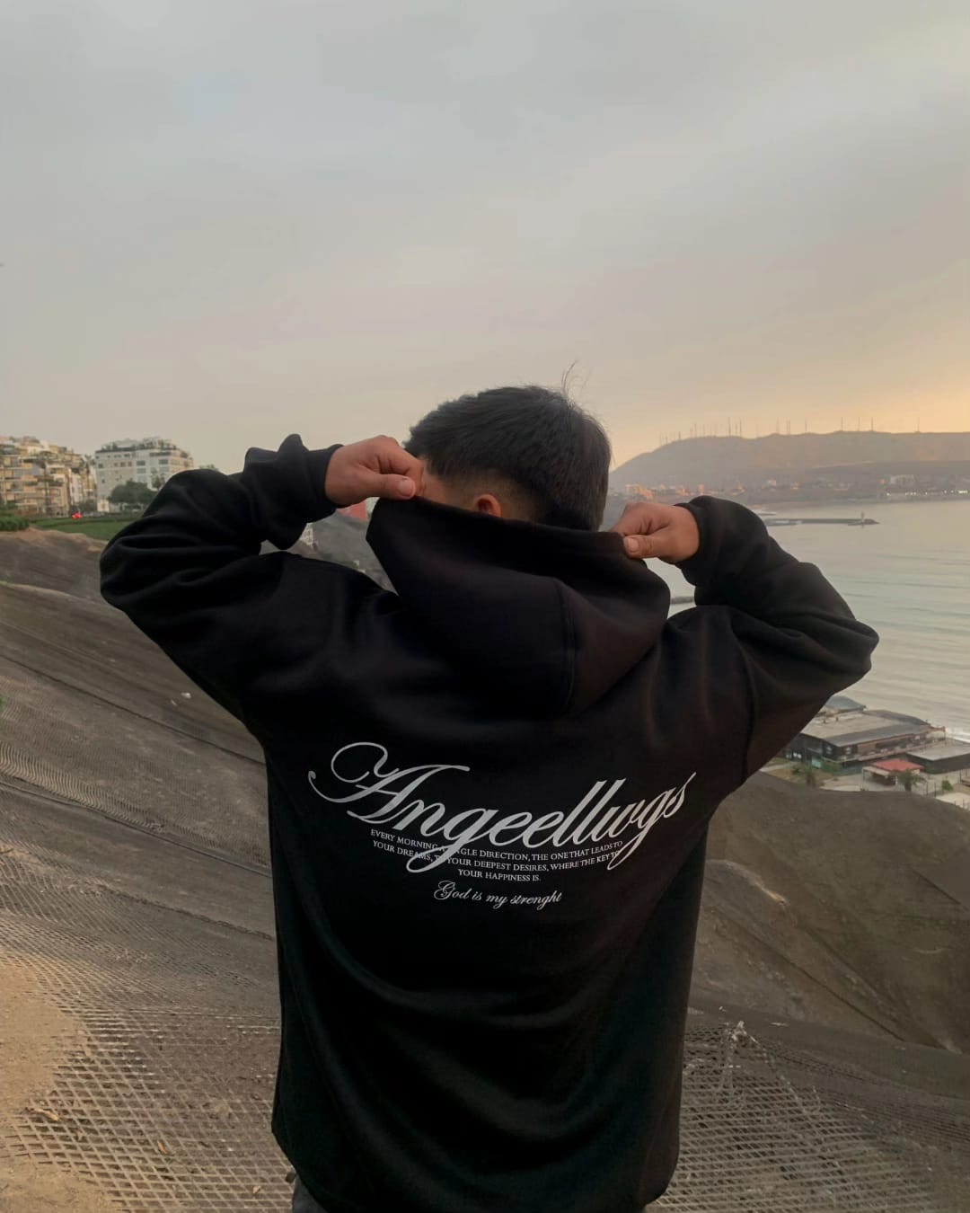 POLERA - ICONIC